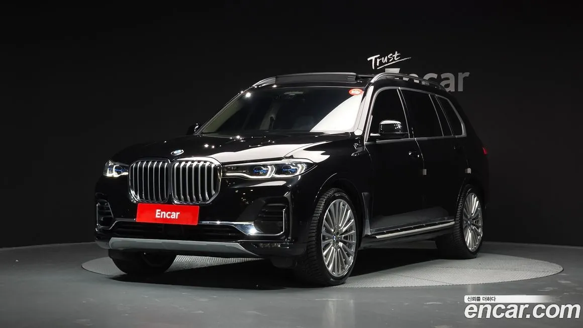 BMW X7 — фото 1