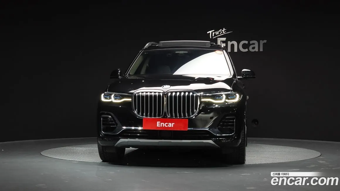 BMW X7 — фото 3