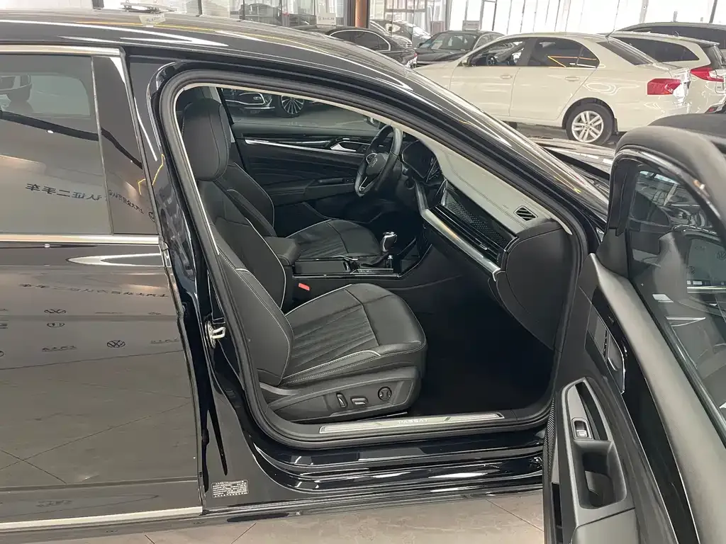 Volkswagen Passat — фото 10