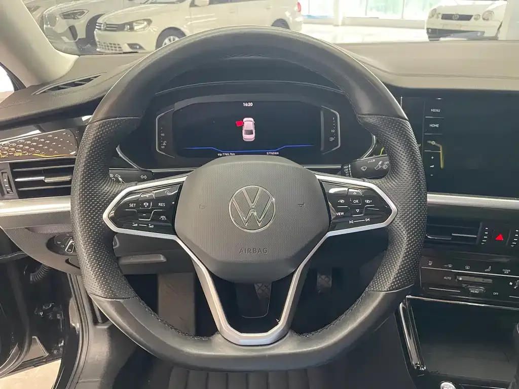 Volkswagen Passat — фото 5