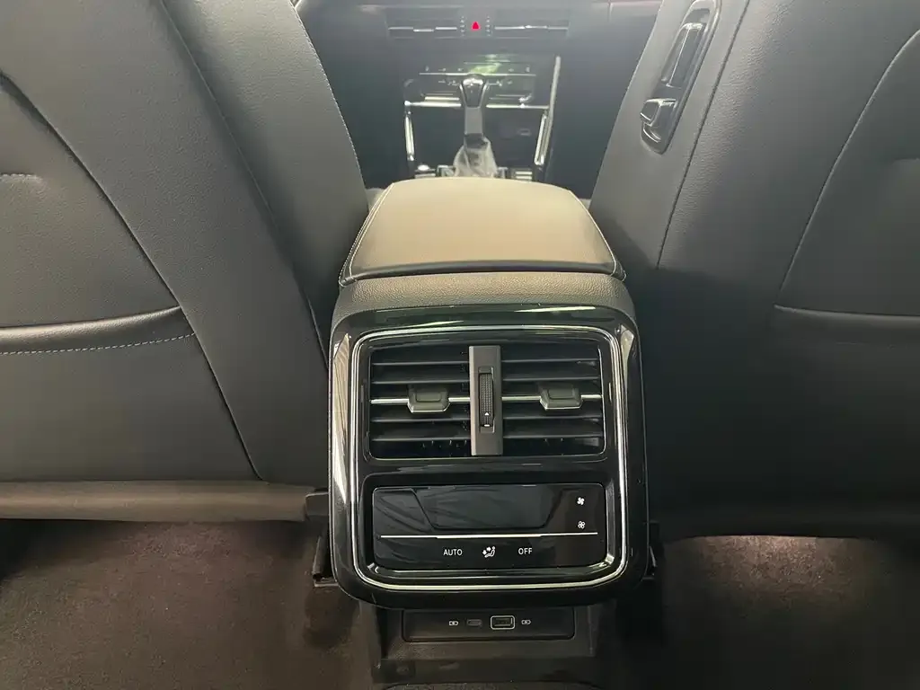 Volkswagen Passat — фото 8