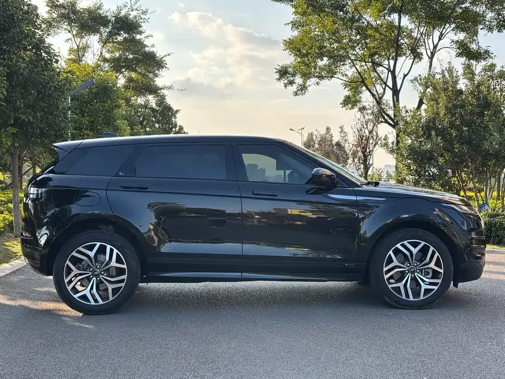 Land Rover Evoque — фото 4