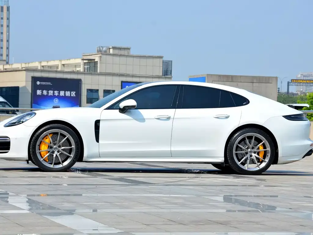 Porsche Panamera — фото 4