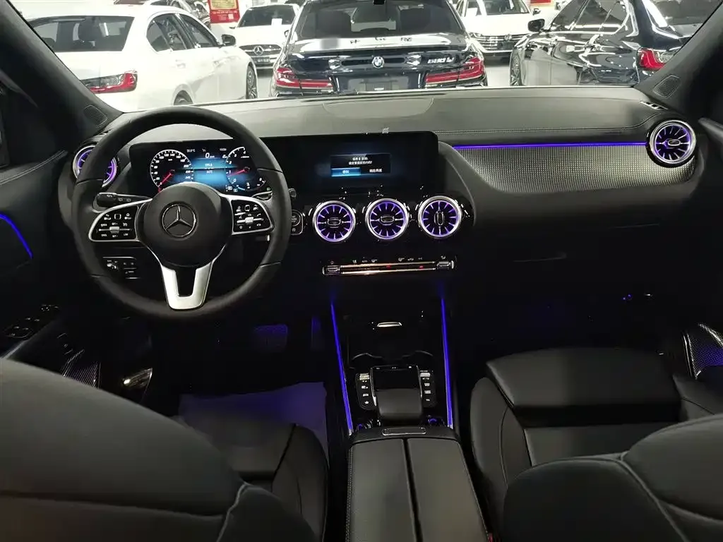 Mercedes-Benz GLA — фото 10