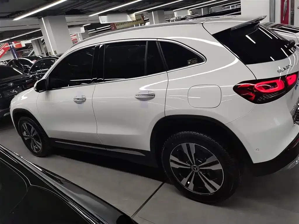 Mercedes-Benz GLA — фото 5