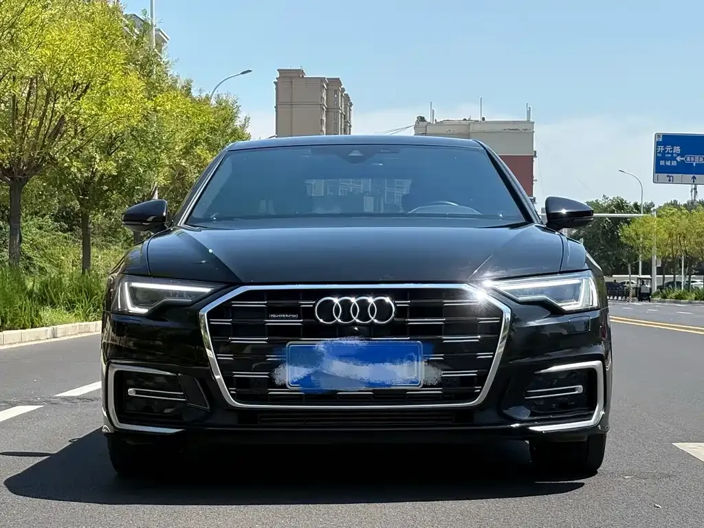 Audi A6L — фото 2