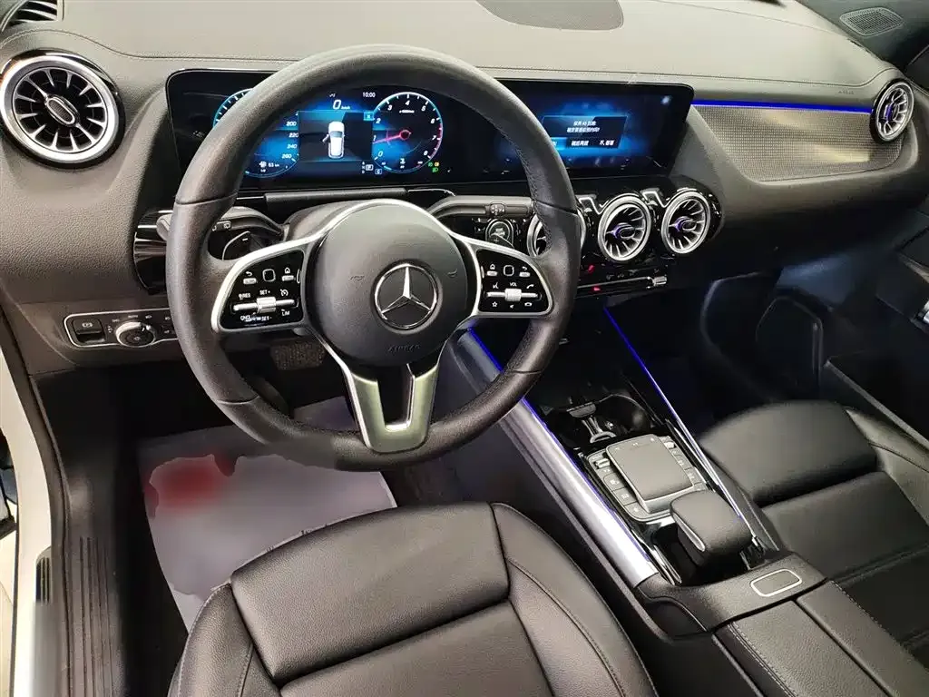 Mercedes-Benz GLA — фото 10