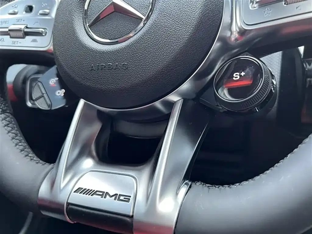 Mercedes-Benz CLA AMG — фото 9