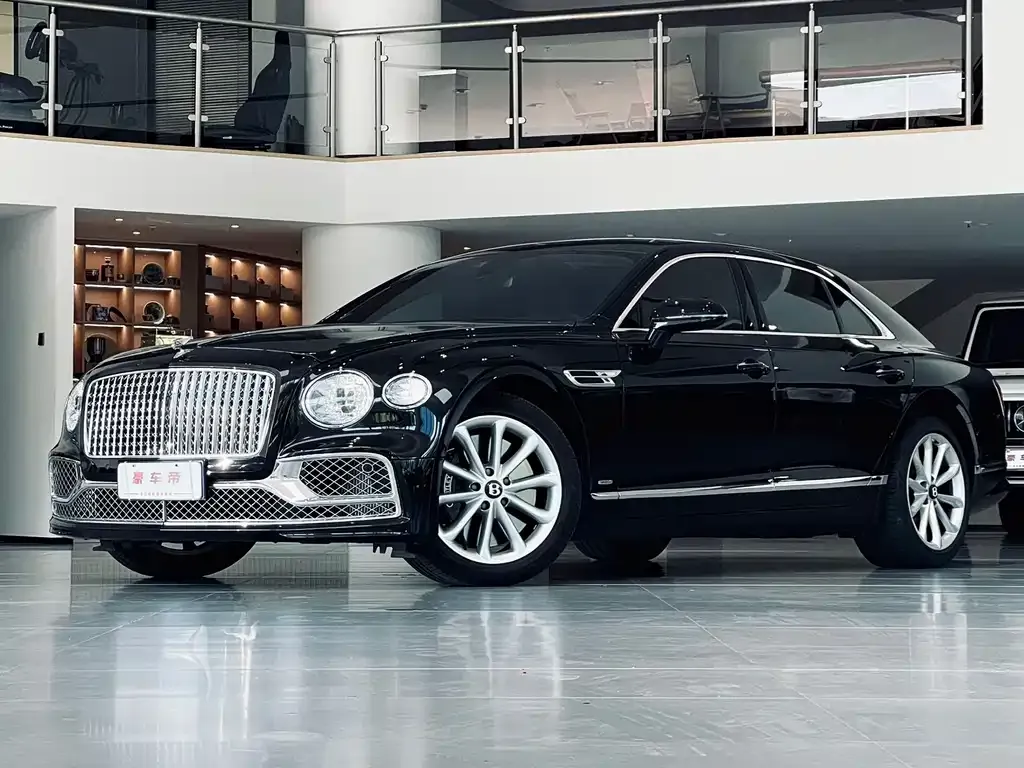 Bentley Flying Spur — фото 1