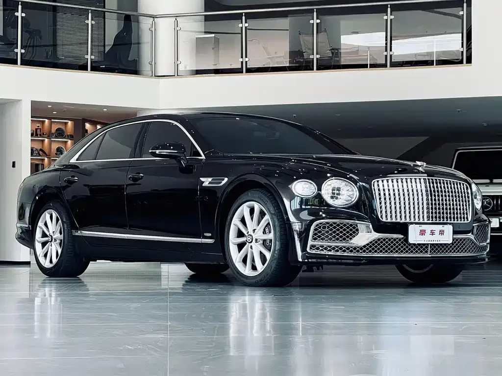 Bentley Flying Spur — фото 6