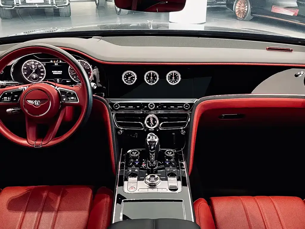 Bentley Flying Spur — фото 9
