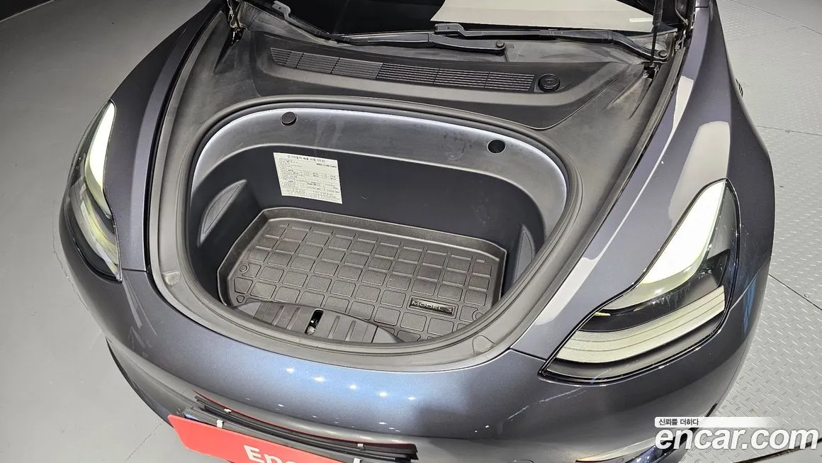 Tesla Model 3 — фото 6