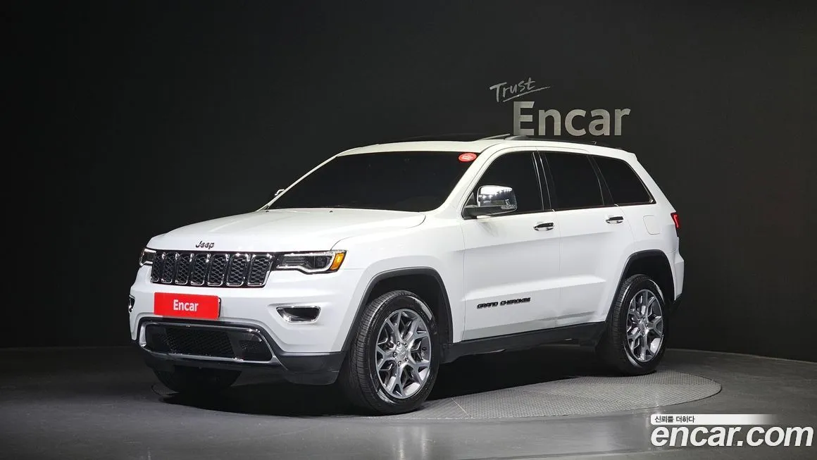 Jeep Cherokee — фото 1