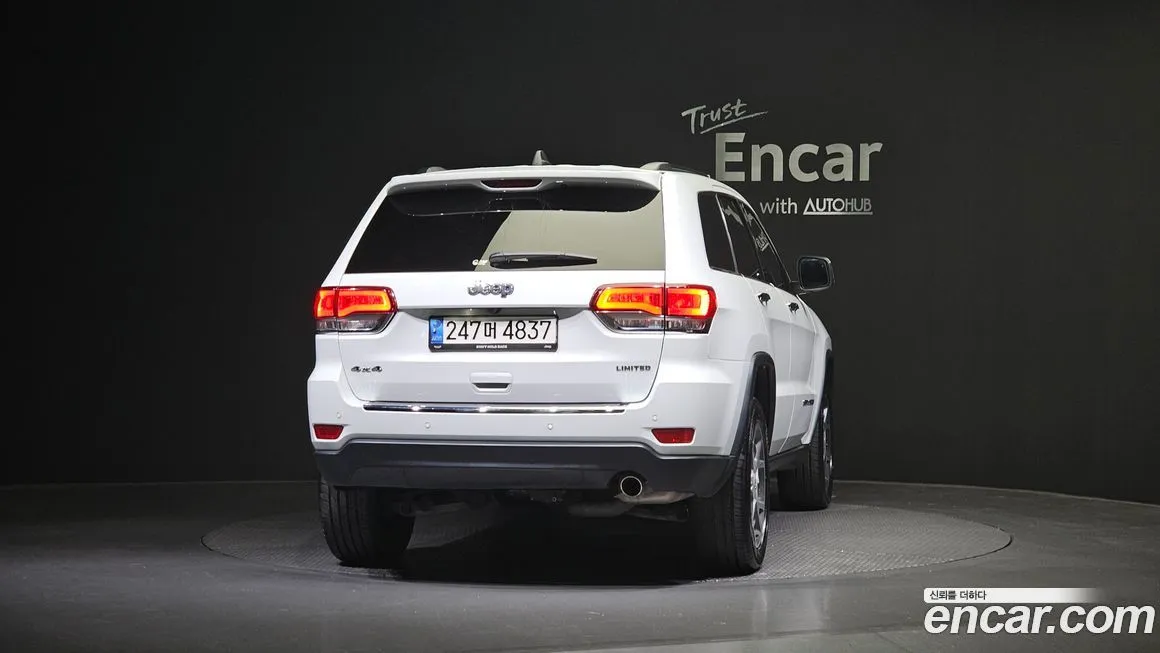 Jeep Cherokee — фото 4