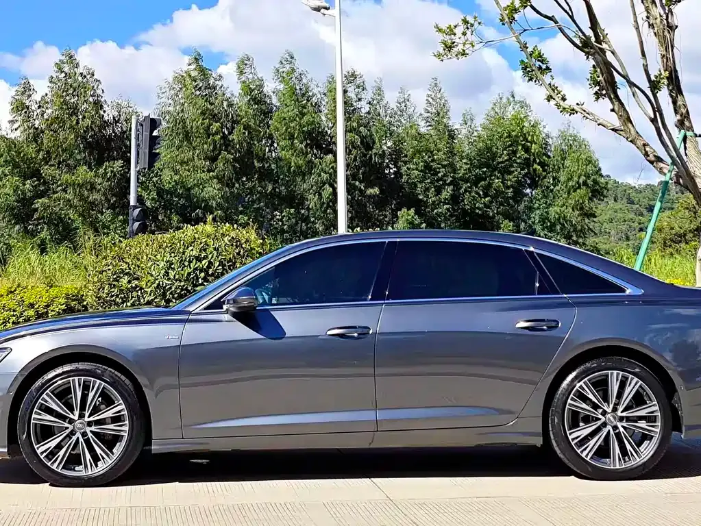 Audi A6L — фото 4
