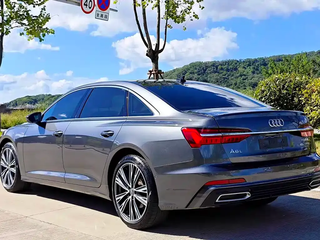 Audi A6L — фото 5