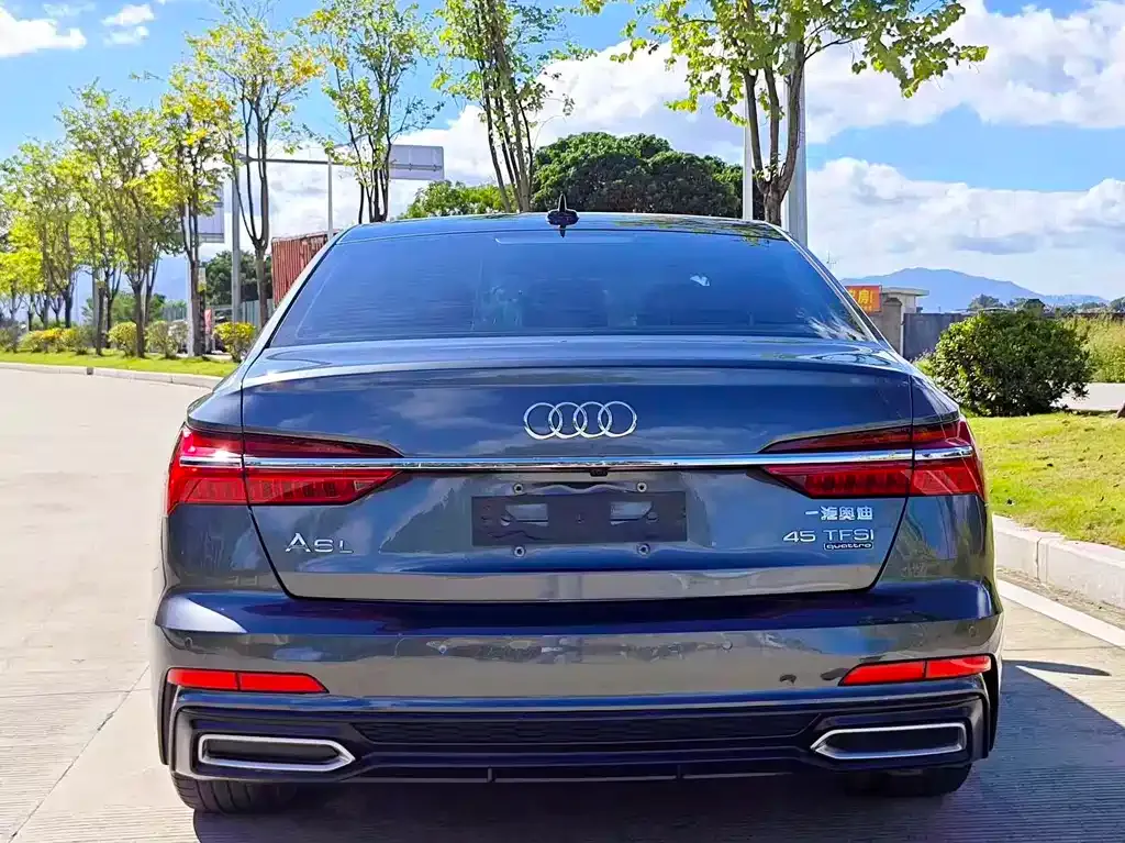 Audi A6L — фото 6