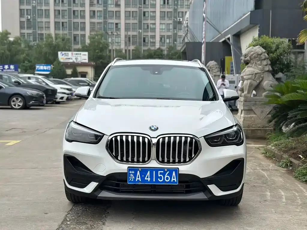 BMW X1 — фото 2