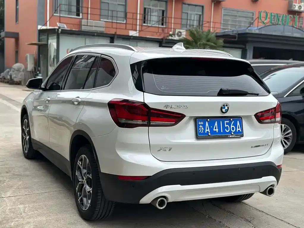 BMW X1 — фото 4