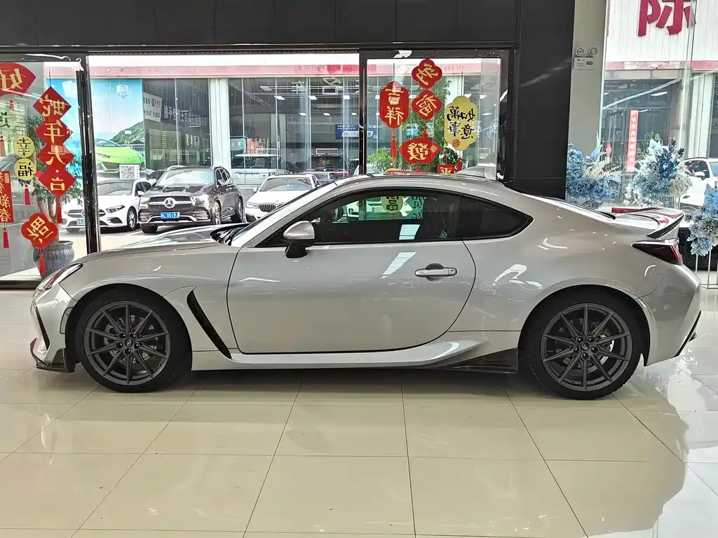 Subaru BRZ — фото 5