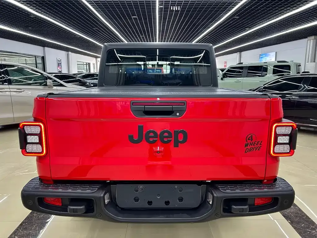 Jeep Gladiator — фото 4