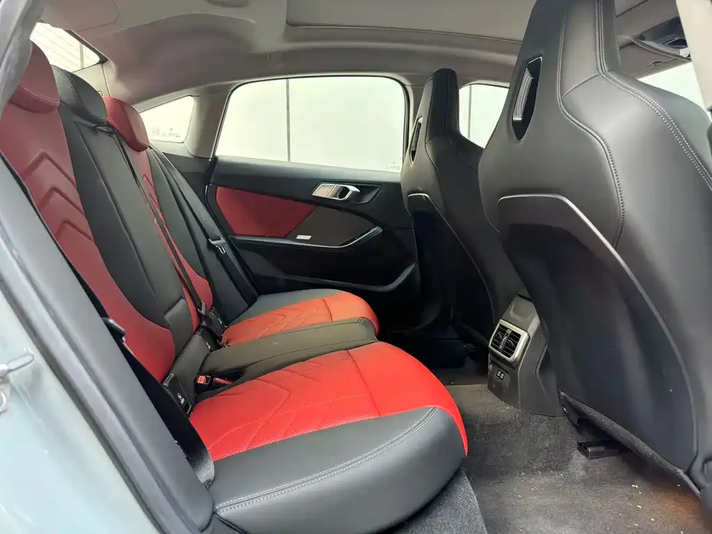 BMW 2 Series — фото 10