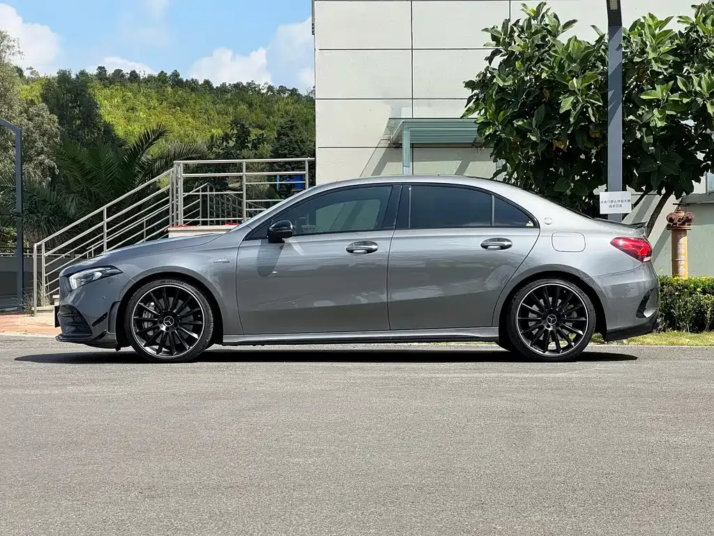 Mercedes-Benz A-Class AMG — фото 4