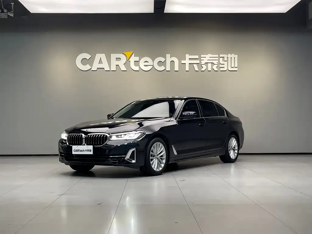 BMW 5 Series — фото 1