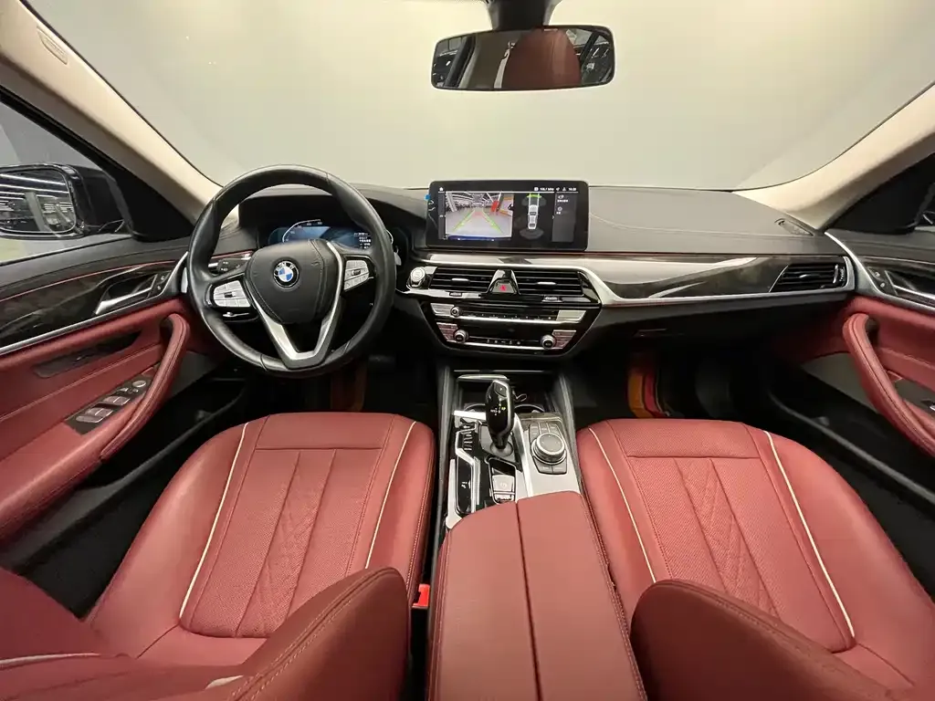 BMW 5 Series — фото 9