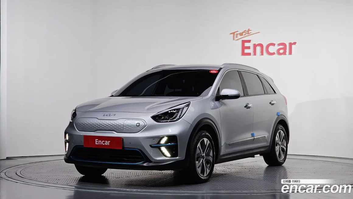 Kia Niro — фото 1