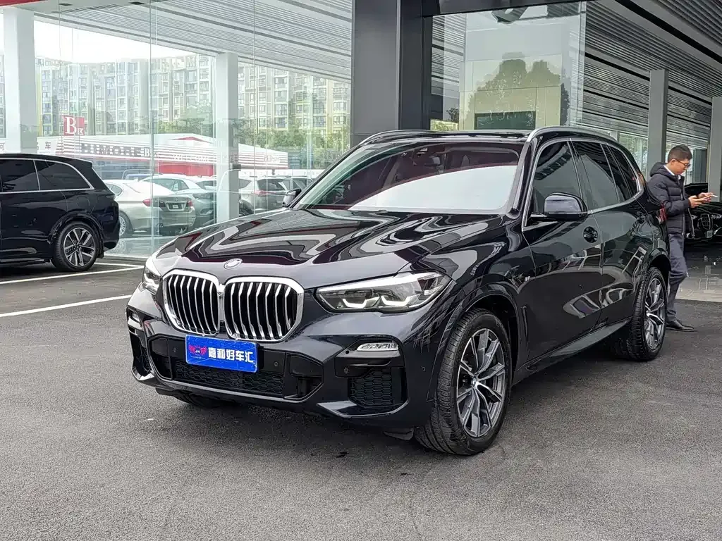 BMW X5 (Import) — фото 1