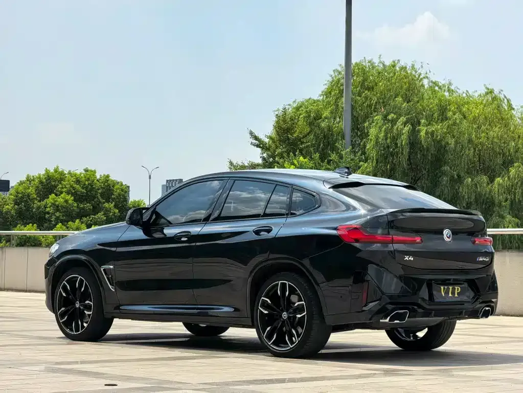 BMW X4 M40i — фото 8