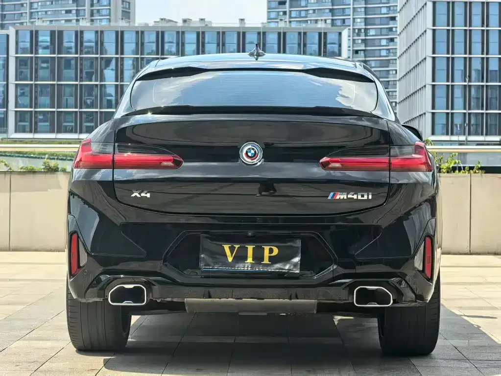 BMW X4 M40i — фото 9