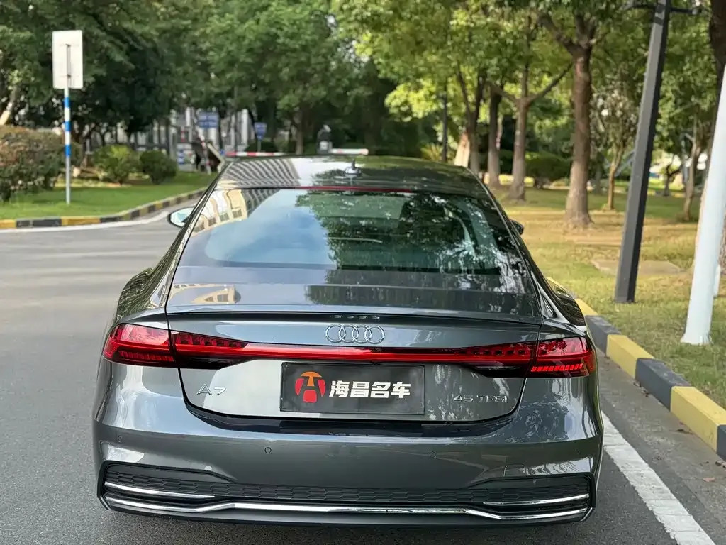 Audi A7 — фото 5