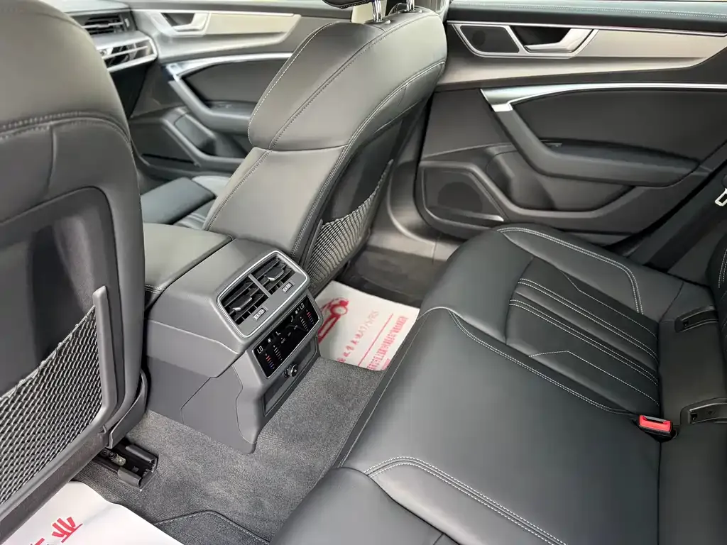 Audi A7 — фото 9