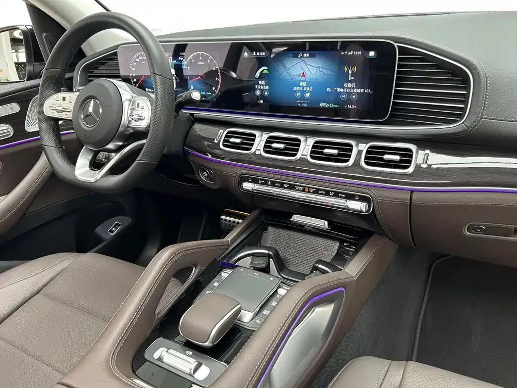 Mercedes-Benz GLS — фото 8