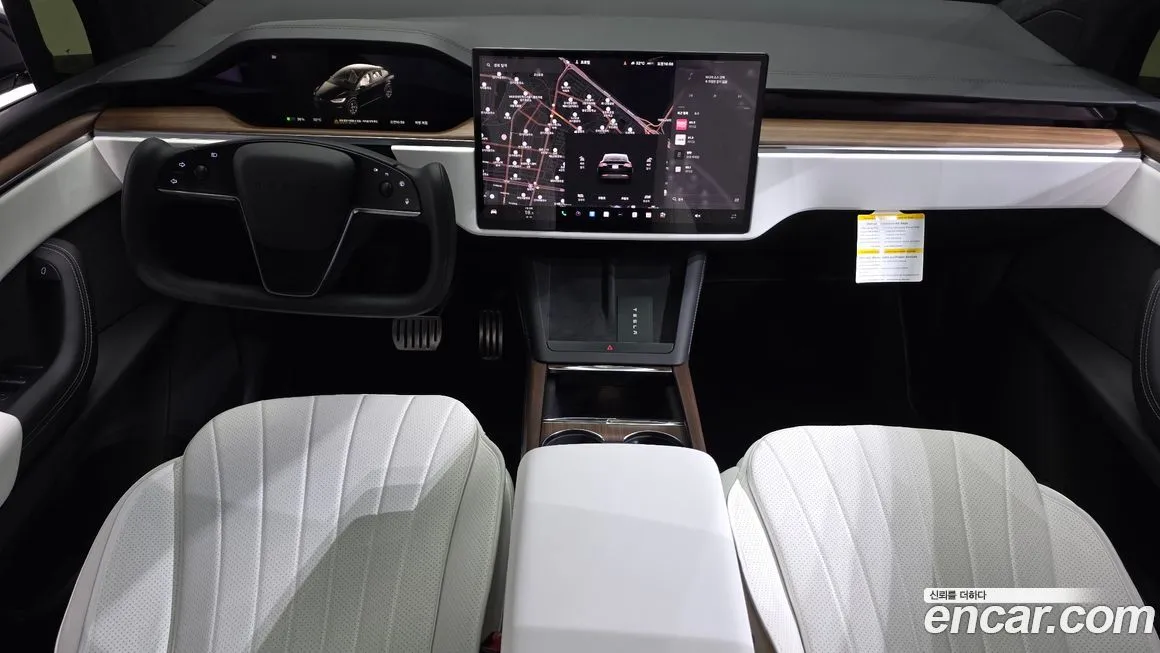 Tesla Model X — фото 7