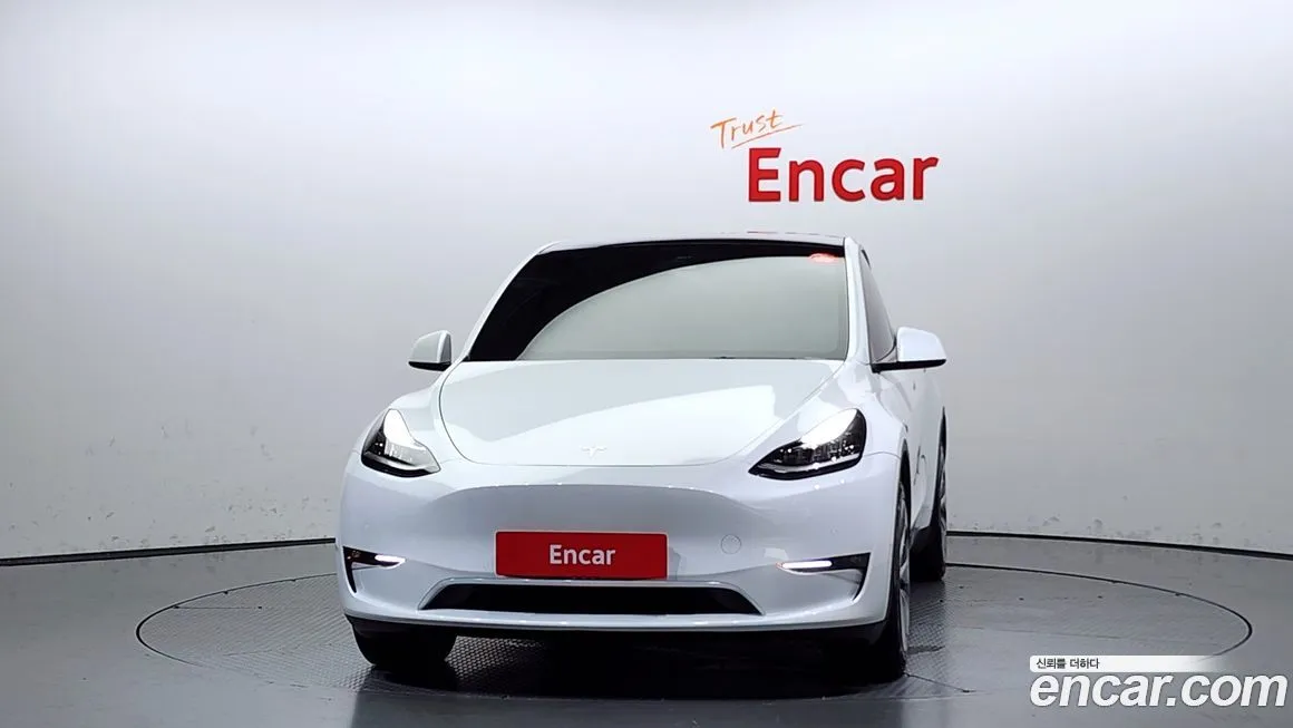 Tesla Model Y — фото 3