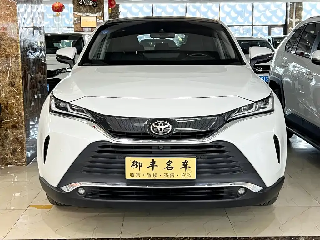 Toyota Harrier — фото 2
