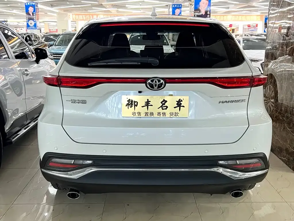 Toyota Harrier — фото 5