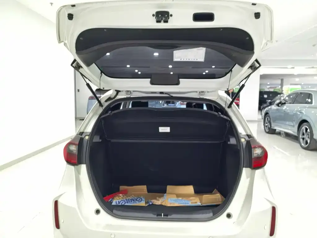 Honda Fit — фото 6