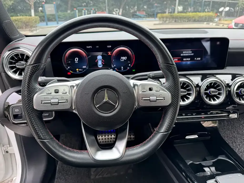 Mercedes-Benz CLA (Import) — фото 6