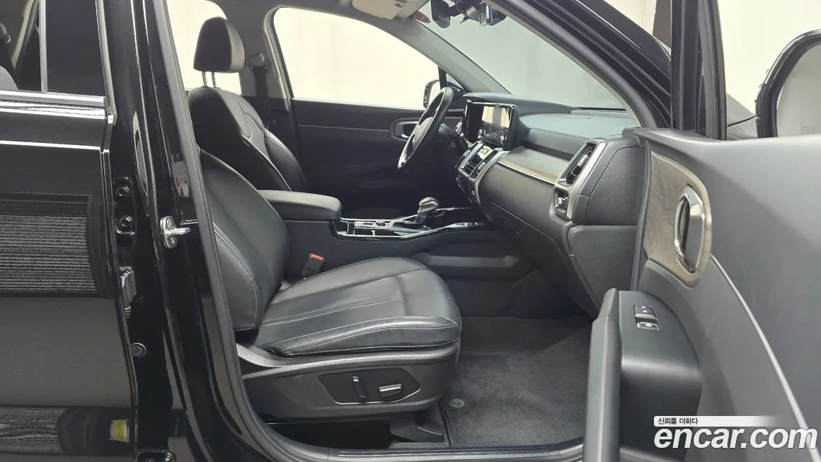 Kia Sorento — фото 10