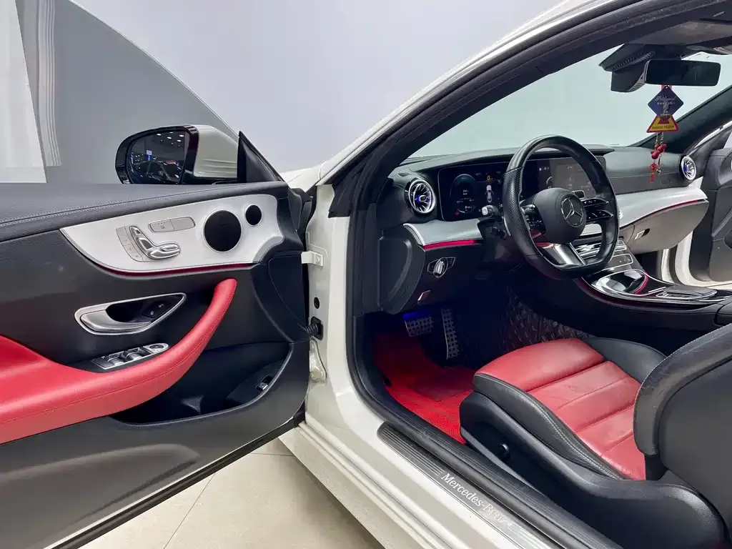 Mercedes-Benz E-Class (Import) — фото 10