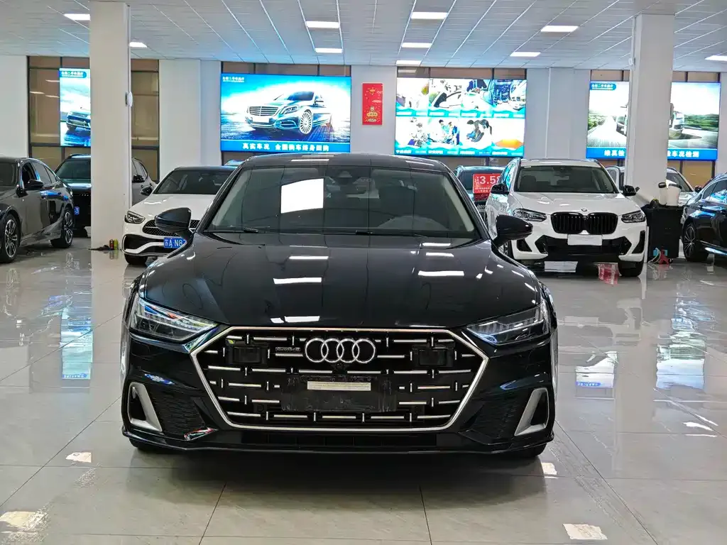 Audi A7L — фото 2