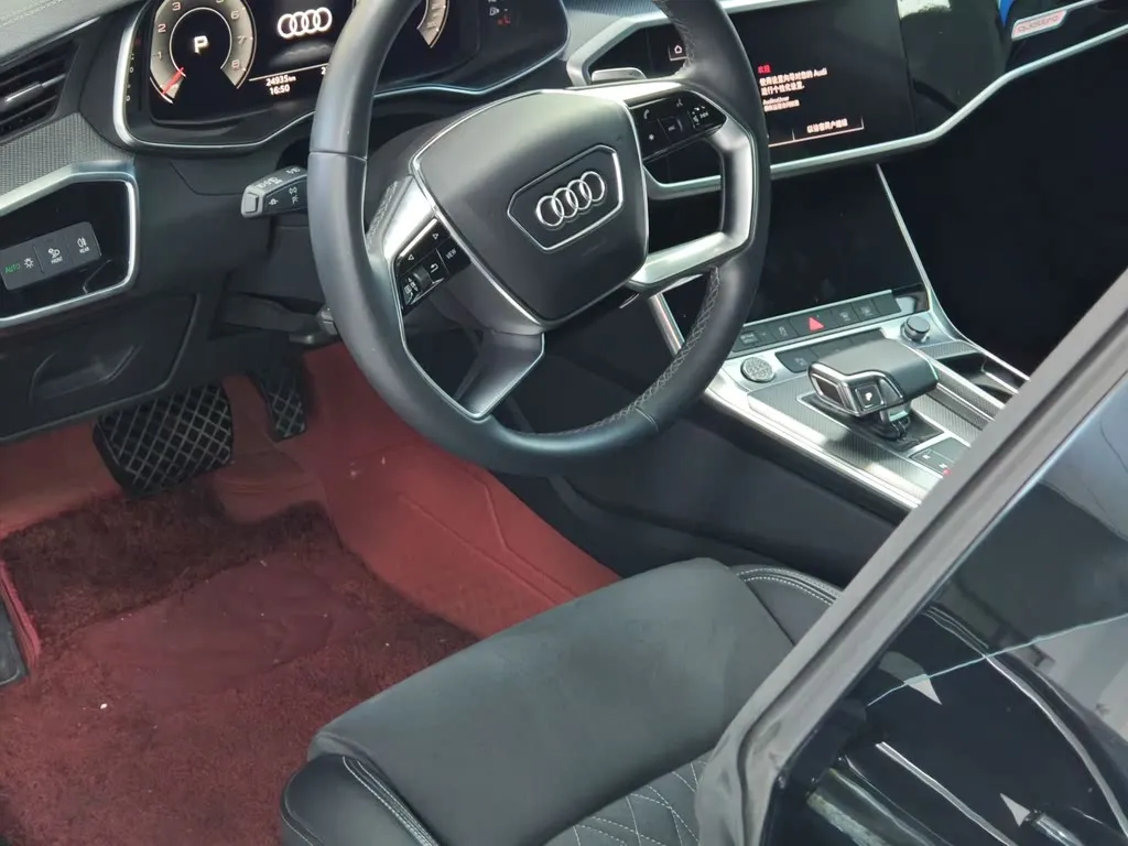 Audi A7L — фото 6