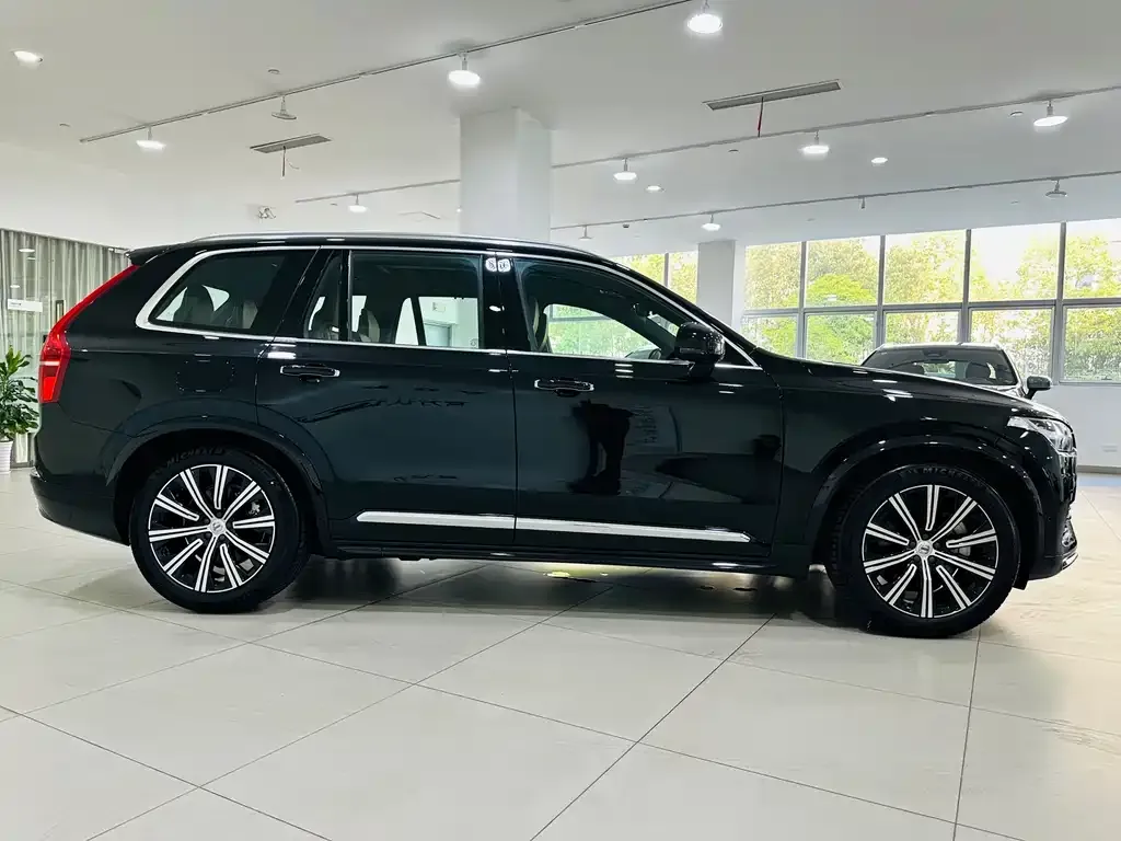 Volvo XC90 — фото 4