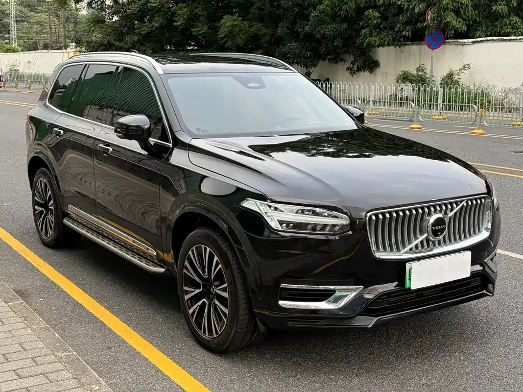 Volvo XC90 PHEV — фото 3