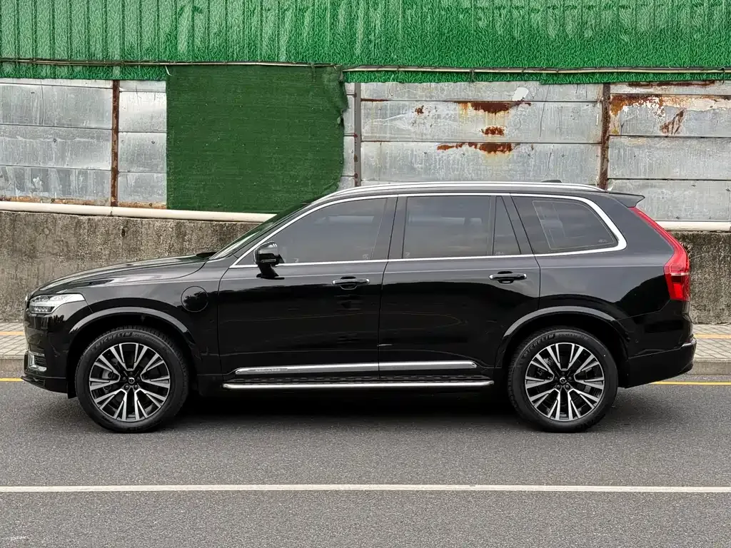 Volvo XC90 PHEV — фото 7