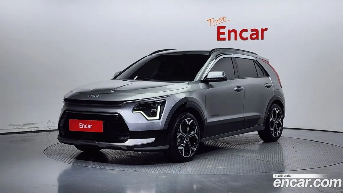 Kia Niro — фото 1